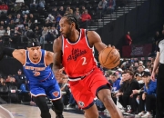 开云体育app-包含热火不敌尼克斯，赛前吉米秀街头扣篮的词条