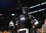 开云体育平台APP-T1碾压BRO，Knight开启传奇时刻四强赛3:2（洛杉矶）