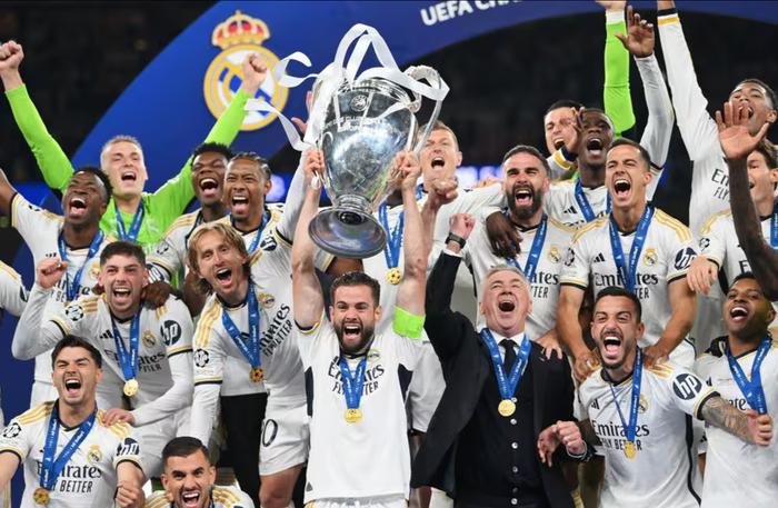 关于皇马逆转力克瓦伦西亚，晋级欧冠强！的信息