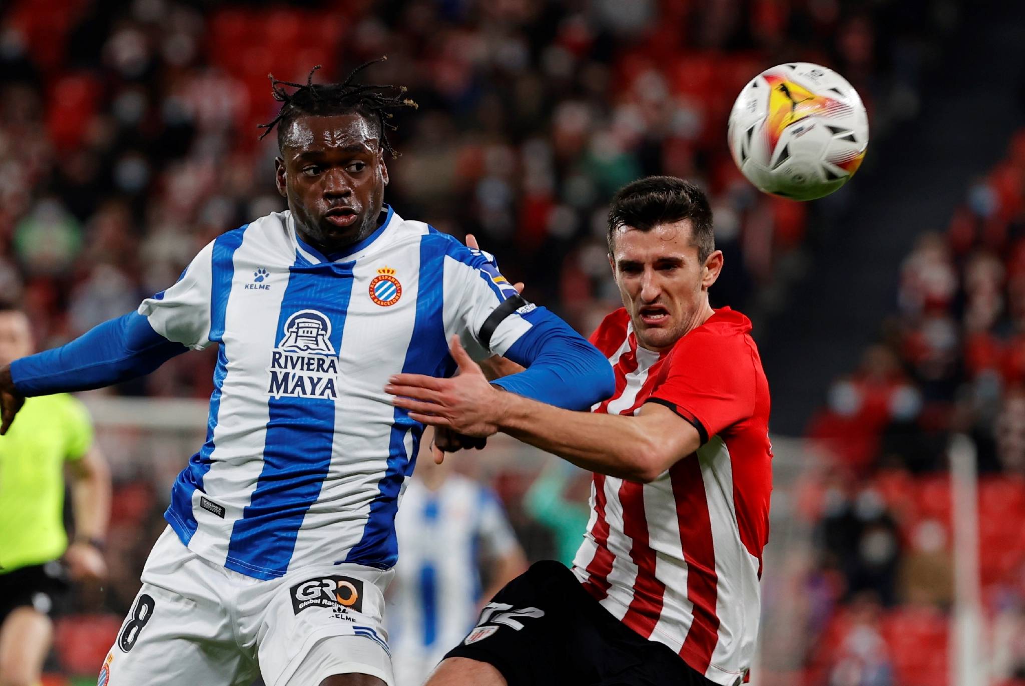 包含瓦伦西亚备战毕尔巴鄂，力争保持不败的词条