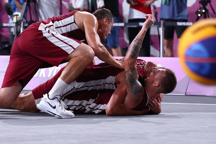 关于东京奥运篮球比赛开赛，各国球队争夺金牌的信息