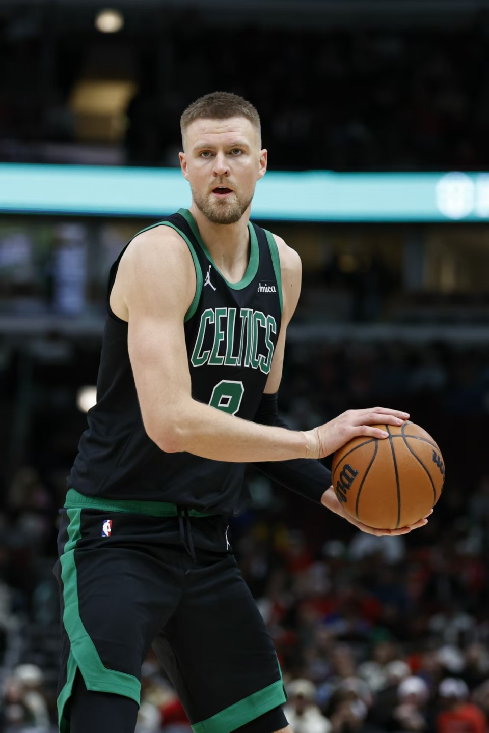 凯尔特人逆转获胜,继续保持不败 凯尔特人逆转获胜,继续保持不败