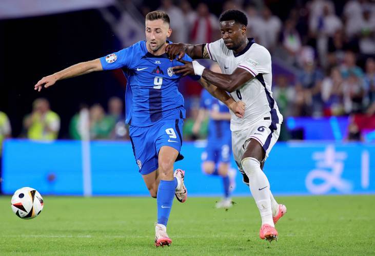 斯洛伐克队遭逆转，无缘欧国联半决赛