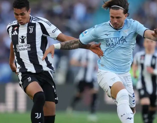 包含拉齐奥稳坐积分榜第三，保持领先优势的词条