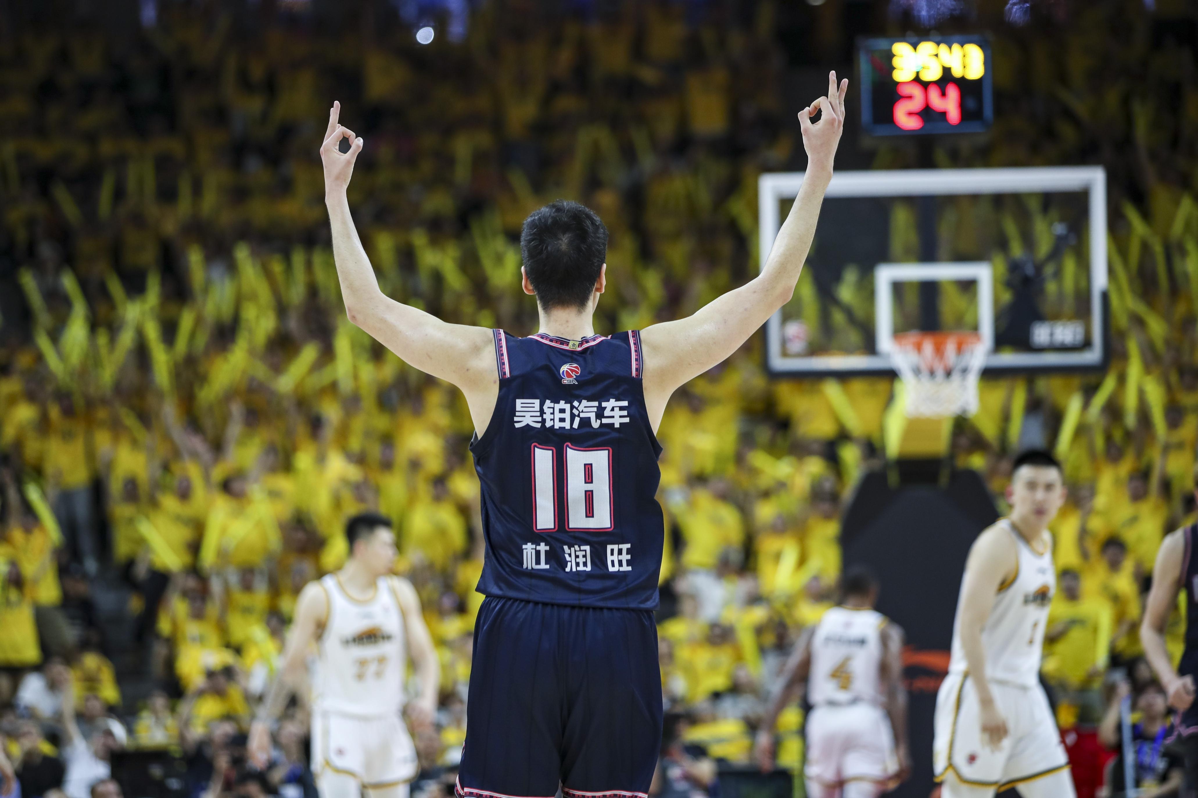 广东主场大胜山东,冠军大势已定的简单介绍 广东主场大胜山东,冠军大势已定的简单介绍