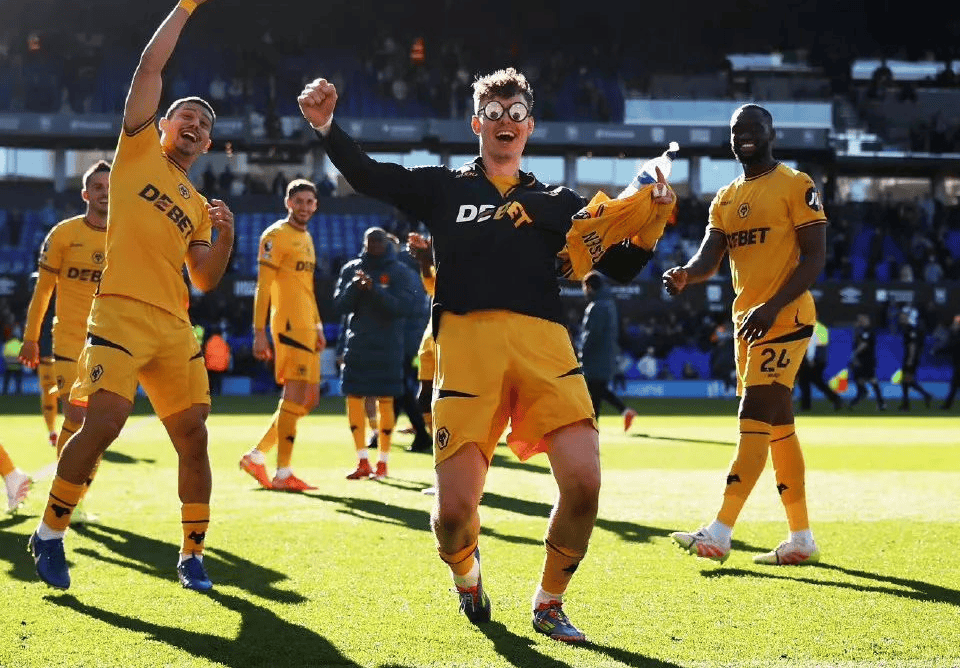 包含雷恩队在场上遭遇困境,积分缩水的词条 包含雷恩队在场上遭遇困境,积分缩水的词条