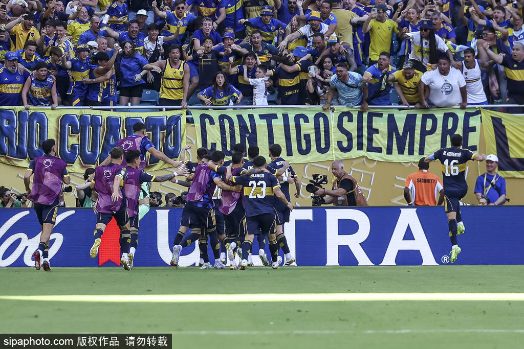 顶级赛事掀起热潮,球迷狂热不已的简单介绍 顶级赛事掀起热潮,球迷狂热不已的简单介绍