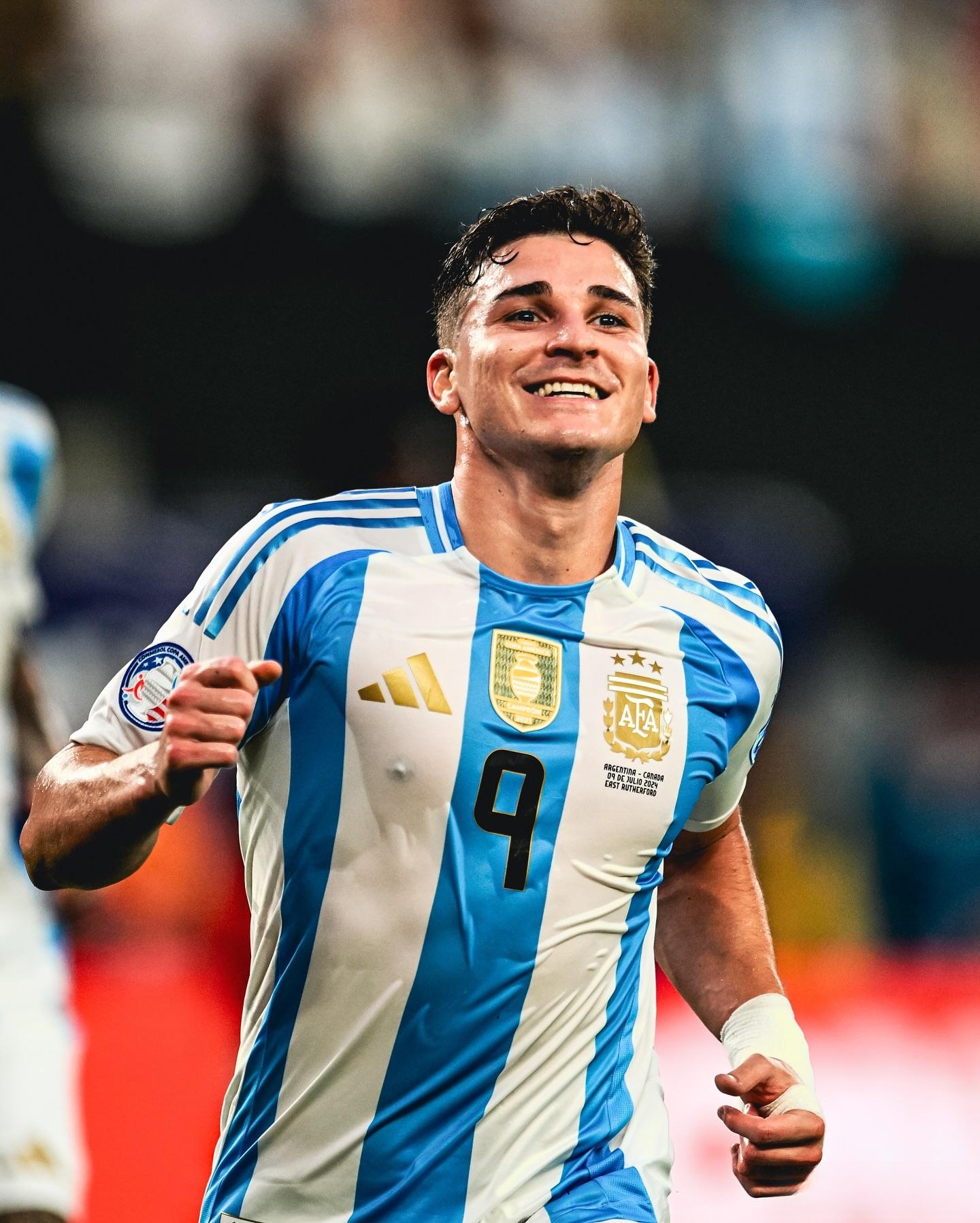 欧洲足球夏季转会窗口开启，主帅频频挽留核心球员的简单介绍