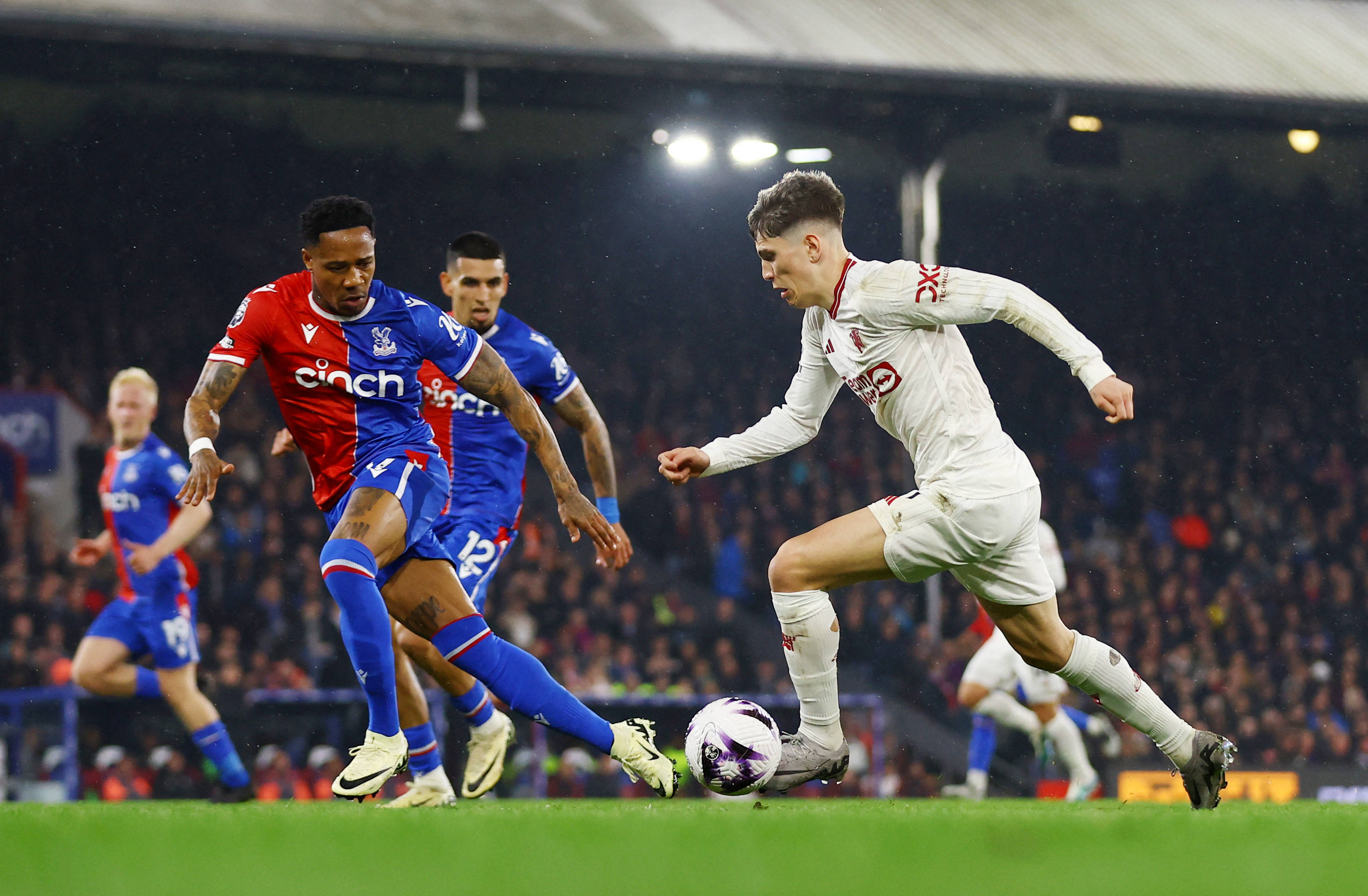 切尔西客场告捷，小胜水晶宫