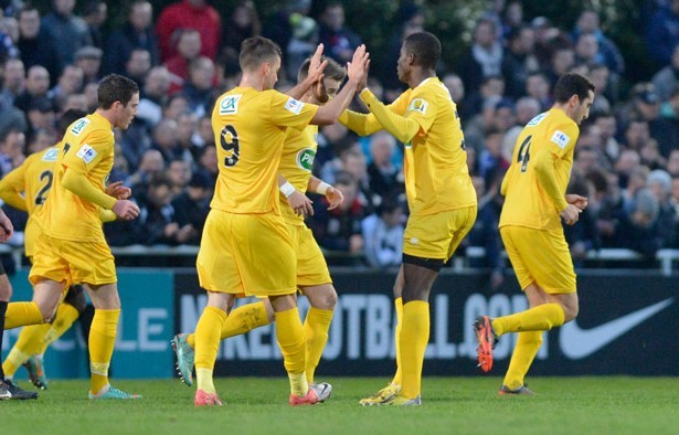 南特客场击败尼姆，取得胜利