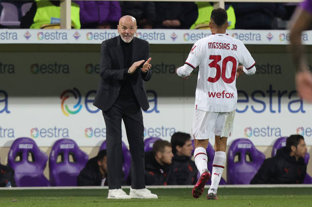 佛罗伦萨球员获赞表现出众,攻守俱佳的简单介绍 佛罗伦萨球员获赞表现出众,攻守俱佳的简单介绍