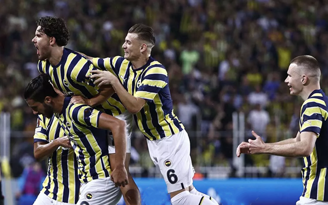 雷恩主场战胜对手,豪取三分 雷恩主场战胜对手,豪取三分