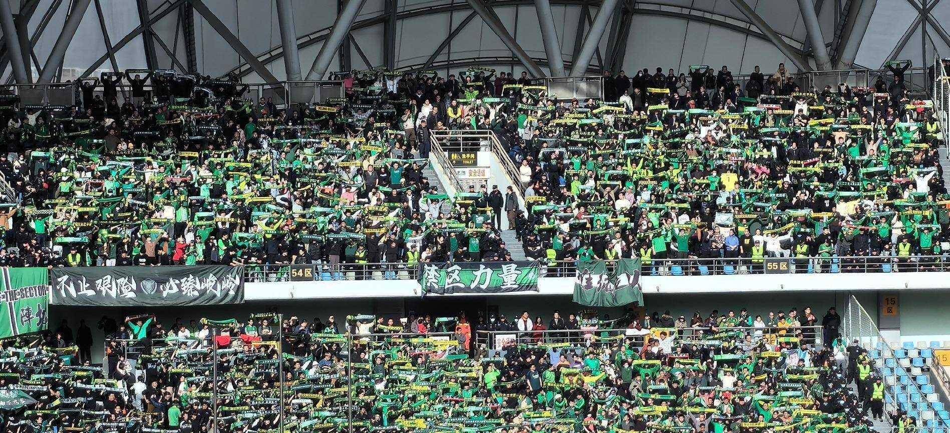 对手实力强劲，球队奋起直追不幸失利