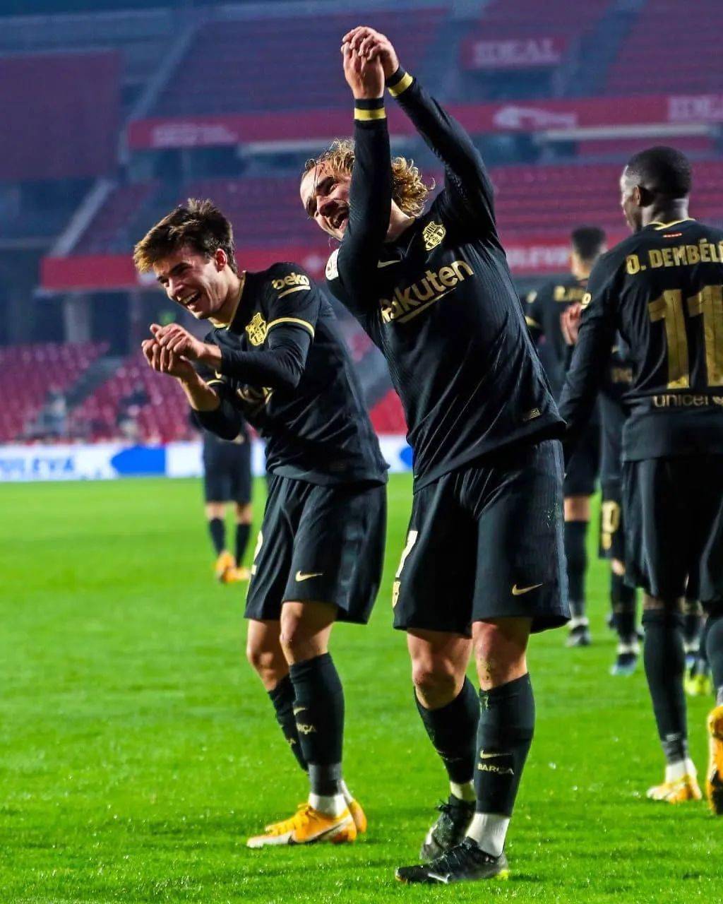 高尔夫赛事中巴萨战胜对手成功破纪录 高尔夫赛事中巴萨战胜对手成功破纪录