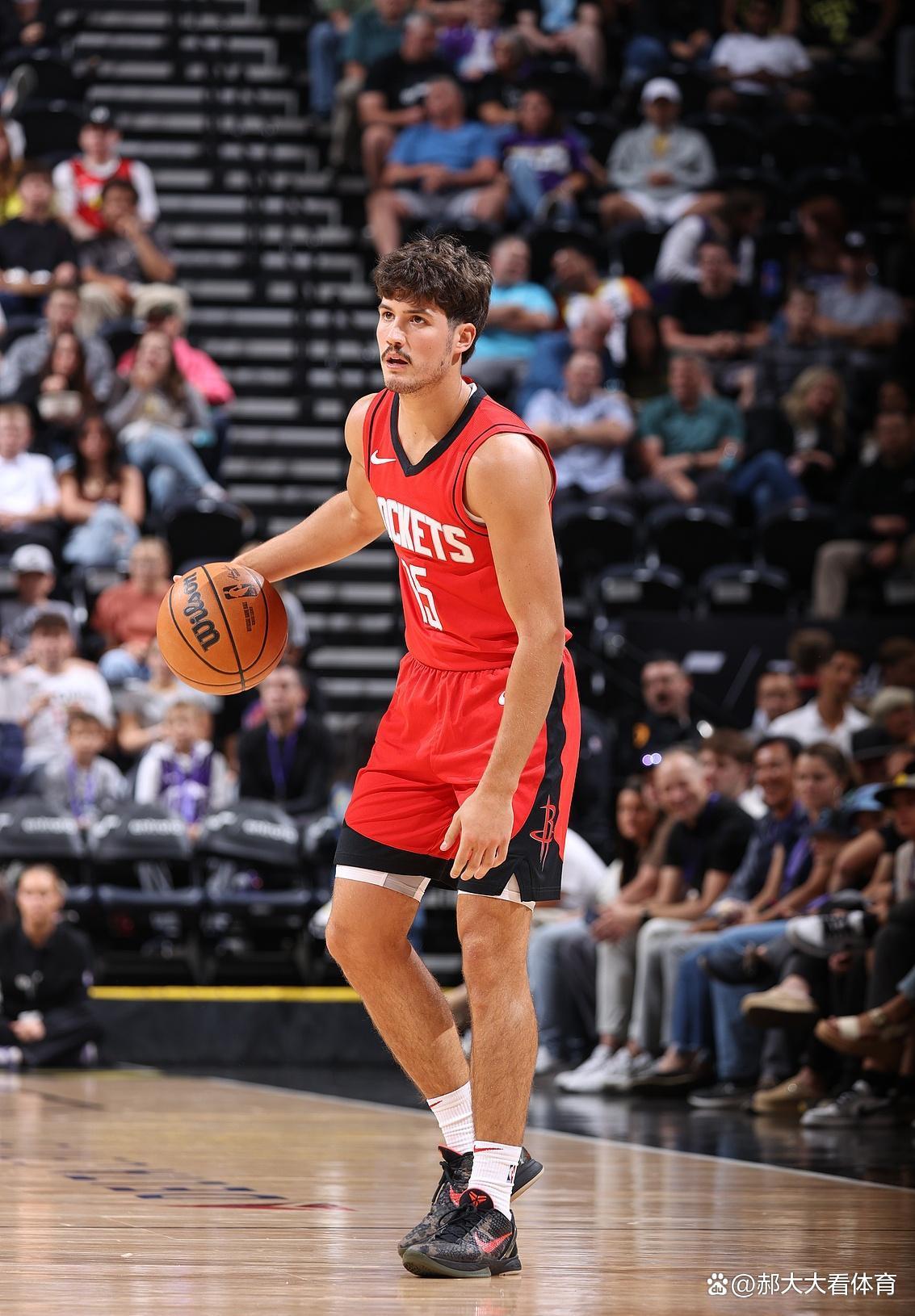 火箭队球员因私人事务未出战 火箭队球员因私人事务未出战