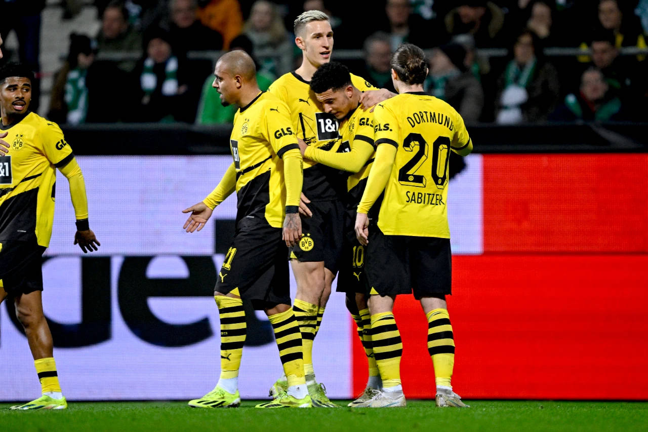 多特蒙德疲于奔命,屈于瓦伦西亚,小组出局 多特蒙德疲于奔命,屈于瓦伦西亚,小组出局