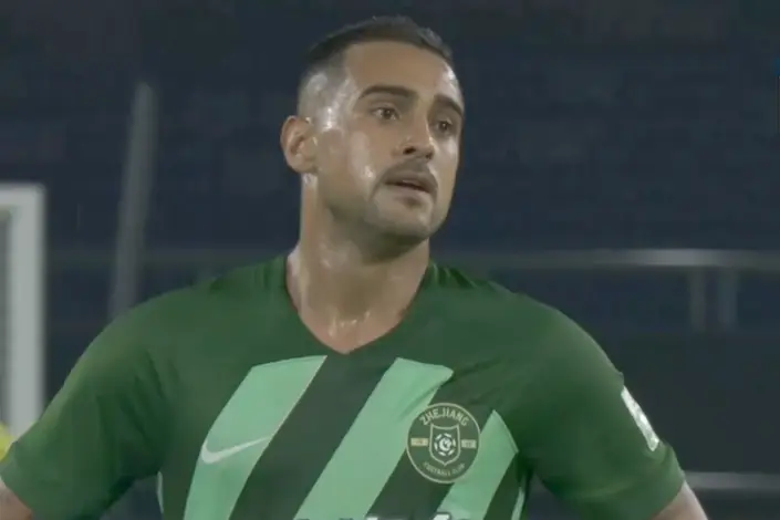 包含江西队磕连败，士气低迷，调整心态备战的词条