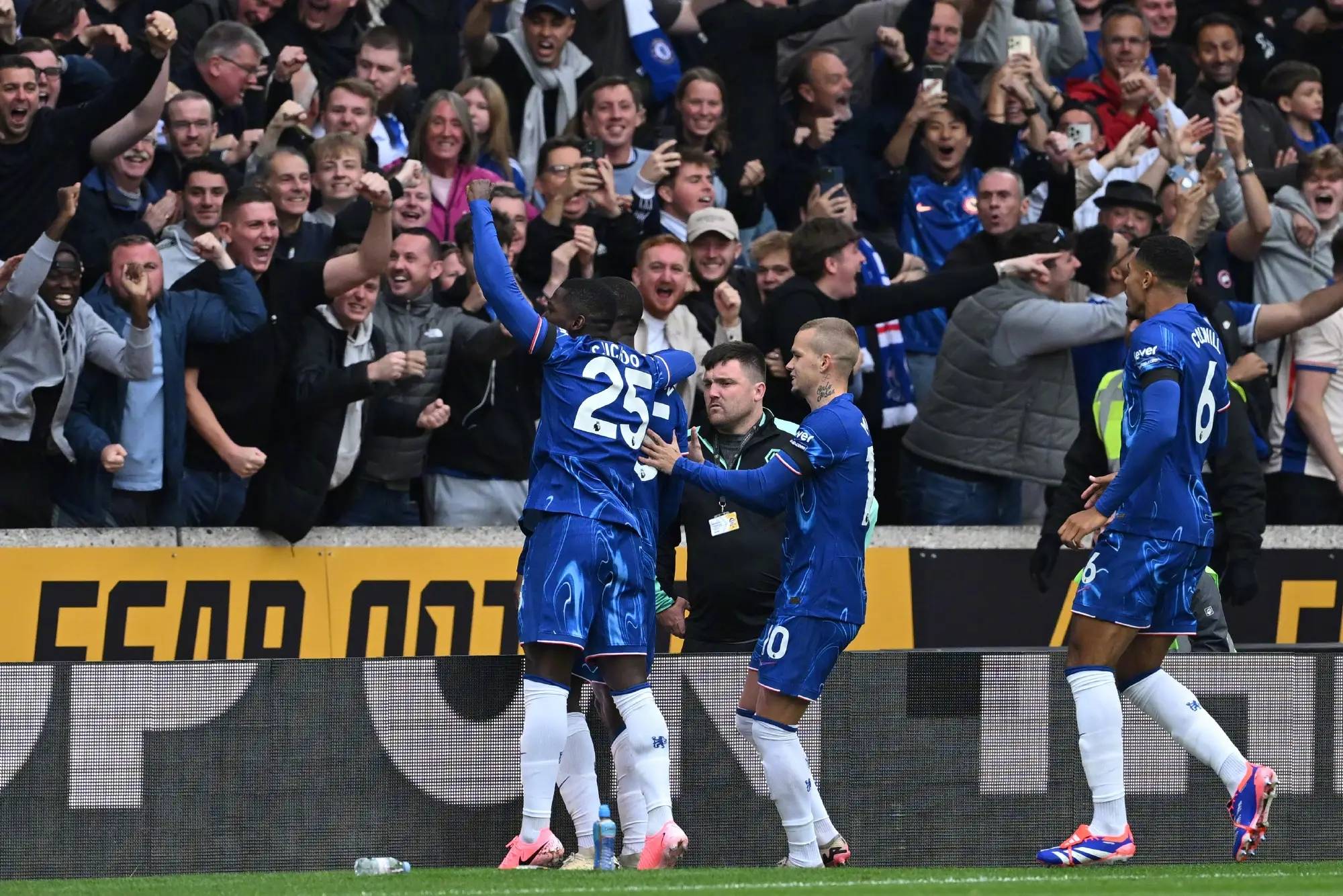 梅西奔袭马竞,巴黎豪取客场胜利 梅西奔袭马竞,巴黎豪取客场胜利