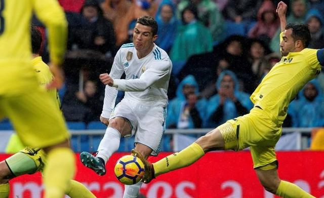 咫尺之差的优势争夺,胜负悬念难以预料的简单介绍 咫尺之差的优势争夺,胜负悬念难以预料的简单介绍