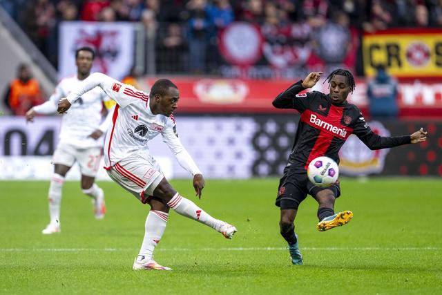 云达不莱梅豪取主场大胜,继续领跑榜首 云达不莱梅豪取主场大胜,继续领跑榜首