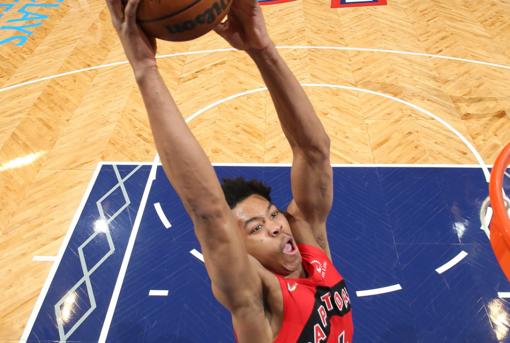 猛龙顽强抗争，困难面前球队不言败继续向前