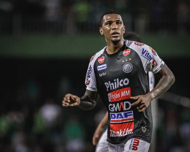 包含巴西篮球联赛首轮战罢，强队浮出水面的词条