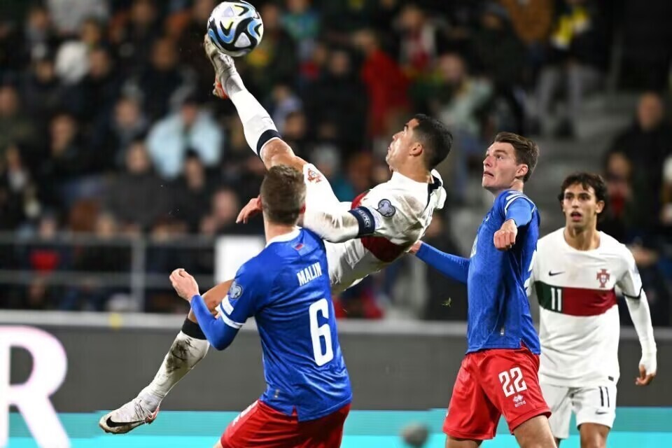 关于欧预赛精彩回放再现,球场战火不燃放弃的信息 关于欧预赛精彩回放再现,球场战火不燃放弃的信息