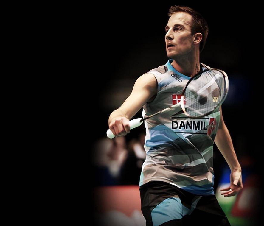 泰国羽毛球队强势英格兰羽毛球队，陶菲克关键制胜的简单介绍