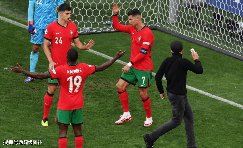 葡萄牙球队慢热遭逆转无缘晋级