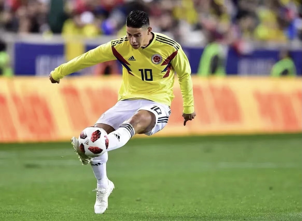 世界杯选手发挥出色，荣膺最佳MVP的简单介绍